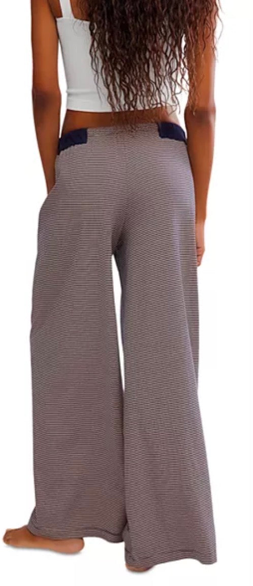 Free People                                                                                                   Out And About Pants