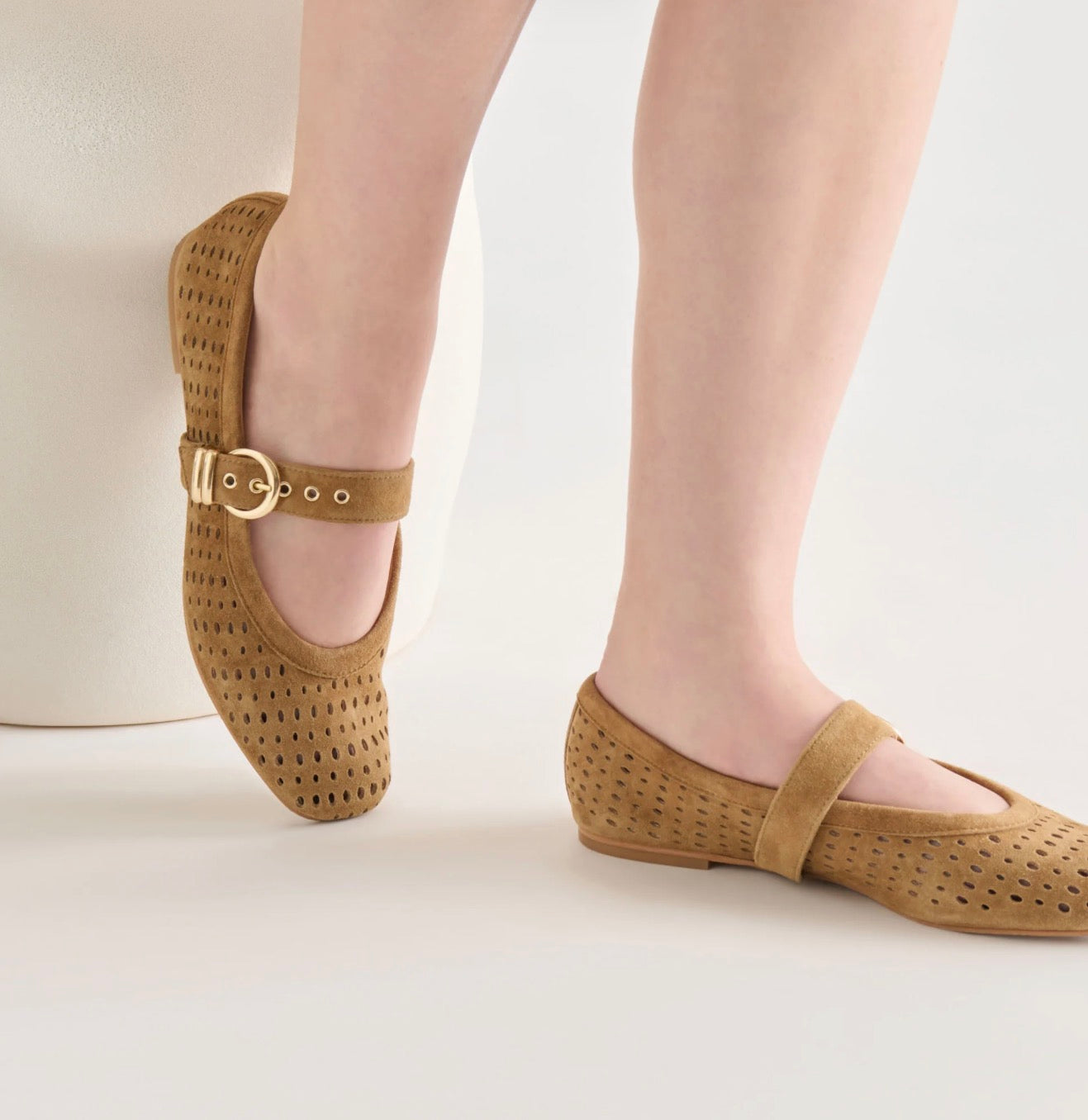 Dolce Vita                                                                                              Mikel Ballet Flats Lt Brown Perforated Suede