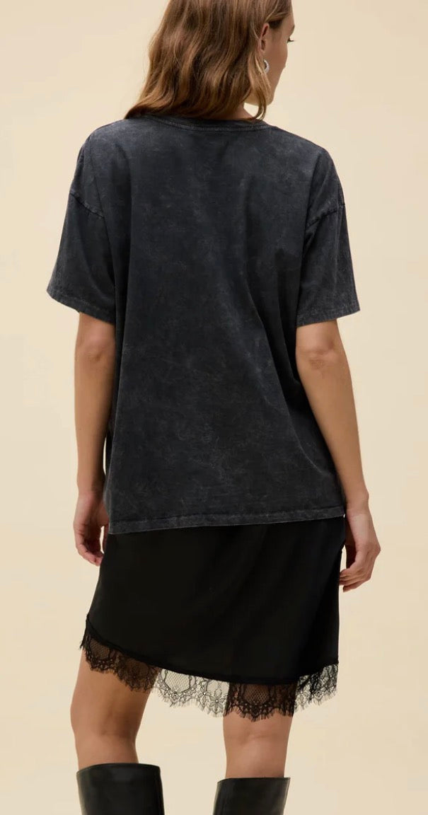 DAYDREAMER                                                                                      GRATEFUL DEAD BACKSTAGE MERCH TEE