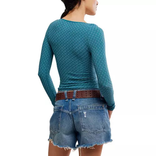 FREE PEOPLE
Women's Free People Love Letter Long Sleeve Scoop Neck Shirt