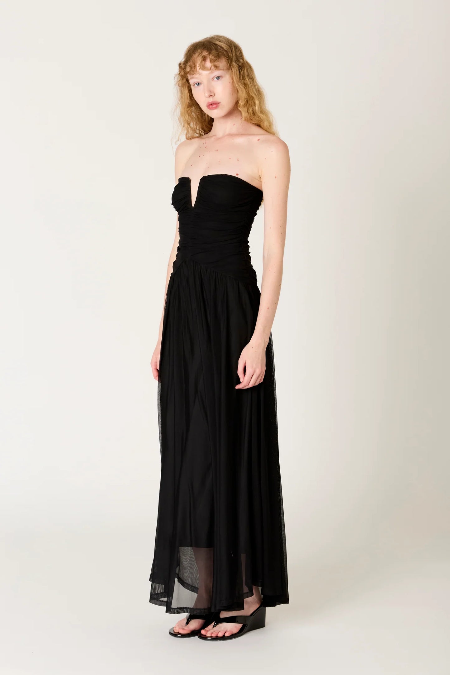 Nia                                                                                                     BEVERLY DRESS